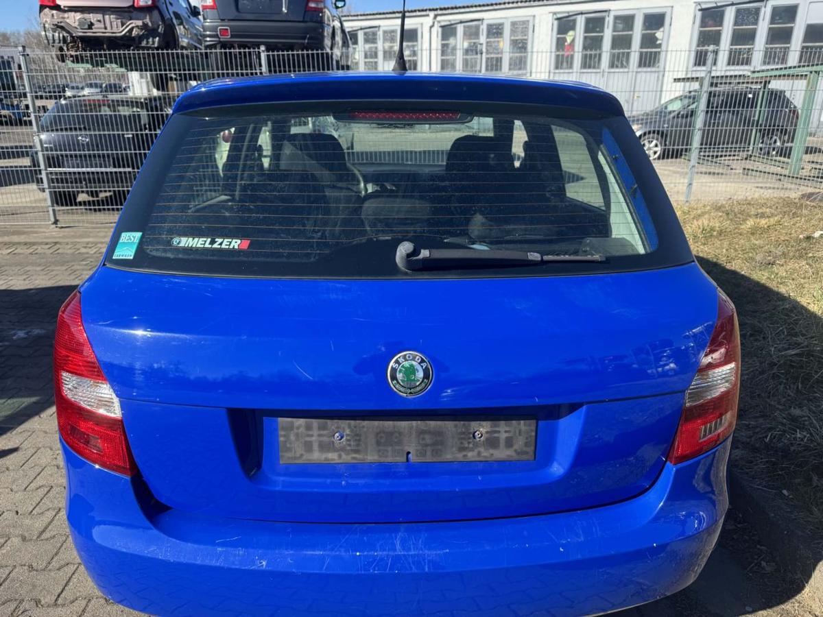 Skoda Fabia 2 5J original Heckklappe mit Heckscheibe LF5K Dynamic Blue Flie&szlig;heck Bj.2009